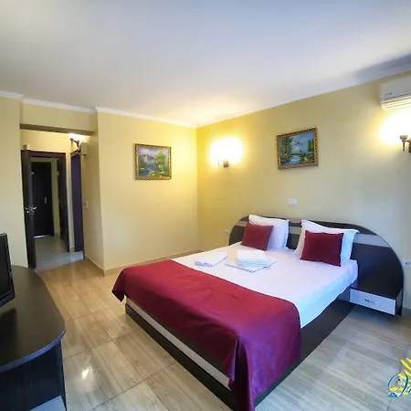 Diandra Hotel 3*