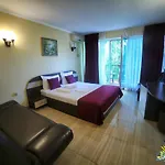 Отель Diandra 3*