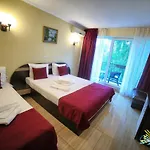 Diandra Отель 3*