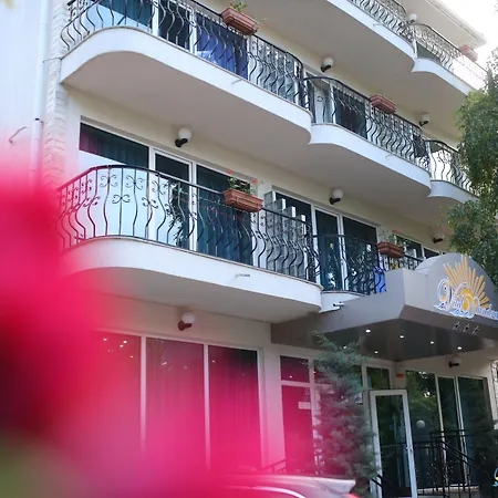 Отель Diandra 3*