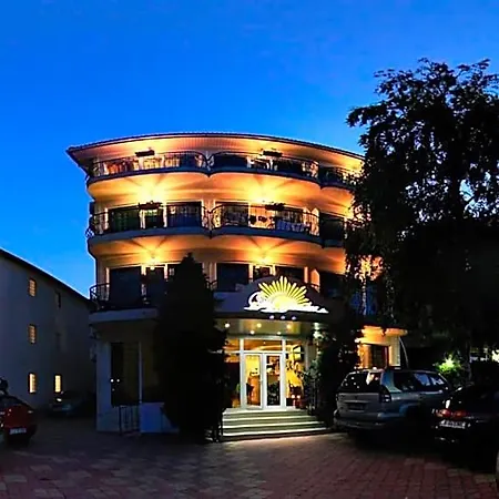 Diandra מלון 3*