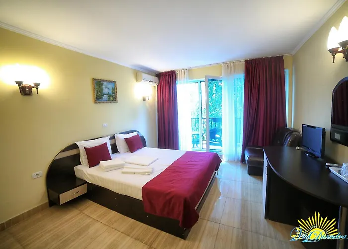 迪安德拉酒店 3* 艾福雷诺德